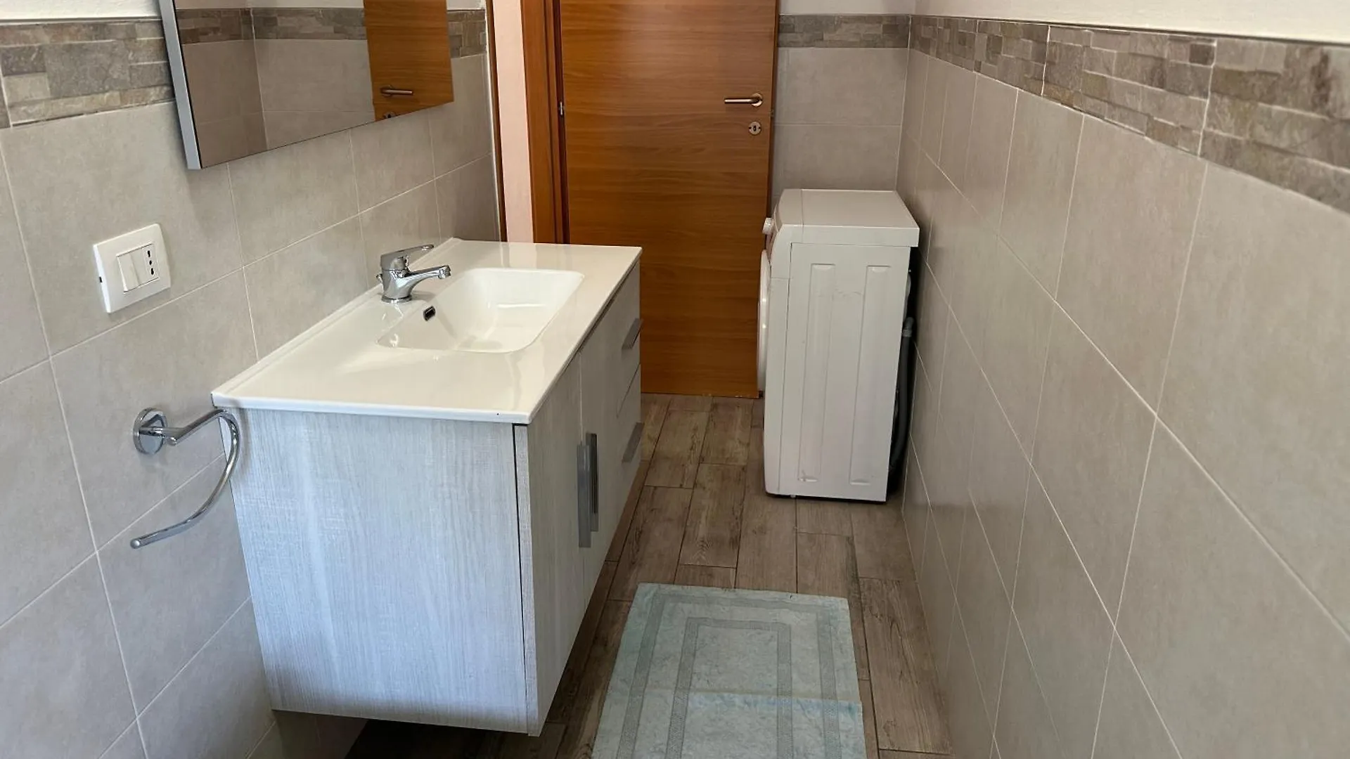 Apartment Confortevole Appartamento Milan