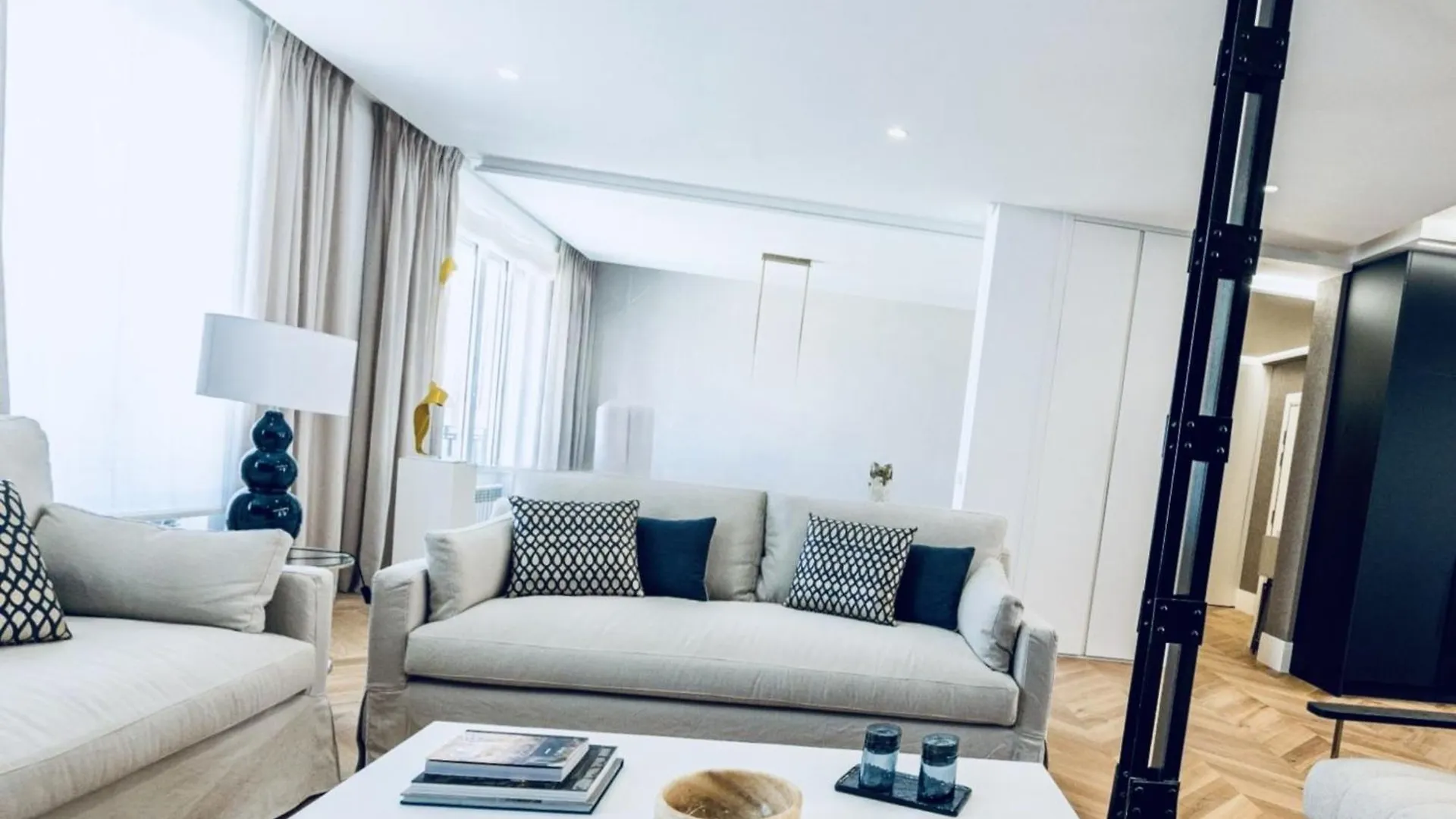 Apartment Confortevole Appartamento Milan